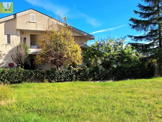 Villa Indipendente in vendita a Colledara, Abruzzo
