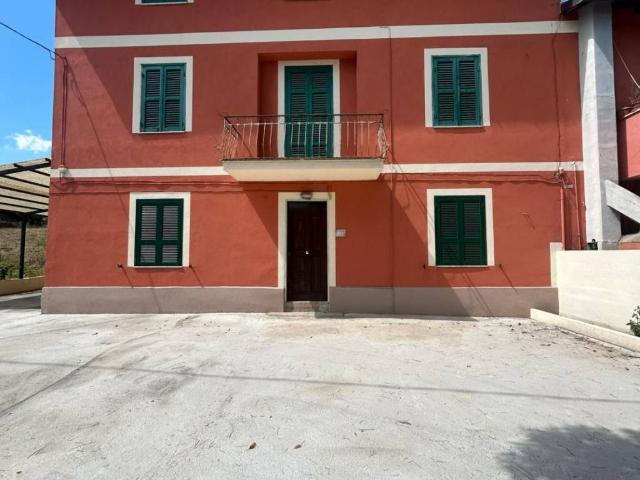 Villa Indipendente in vendita a Roma Capitale, Lazio