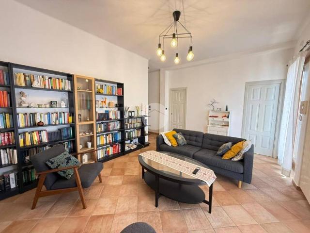 Villa Indipendente in vendita a Leumann, Piemonte