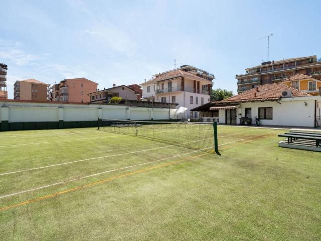 Villa Indipendente in vendita a Leumann, Piemonte