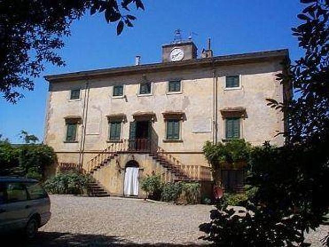 Villa Indipendente in vendita a Collesalvetti, Toscana