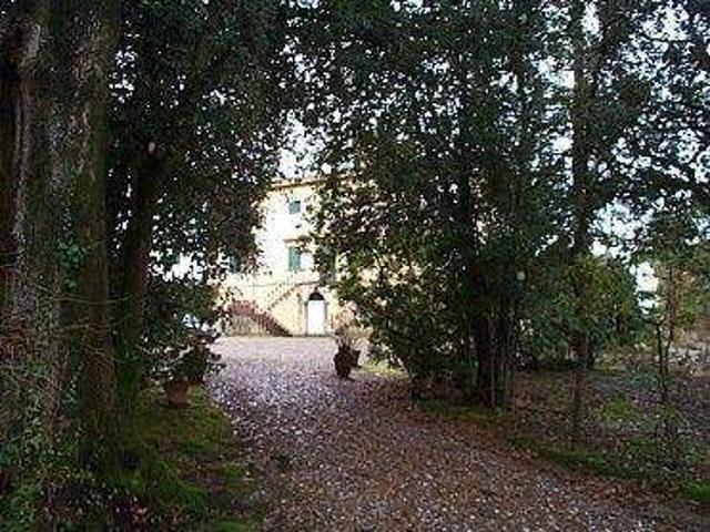 Villa Indipendente in vendita a Collesalvetti, Toscana