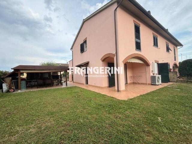 Villa Indipendente in vendita a Collesalvetti, Toscana