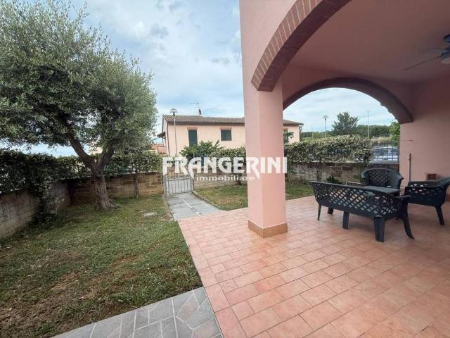Villa Indipendente in vendita a Collesalvetti, Toscana