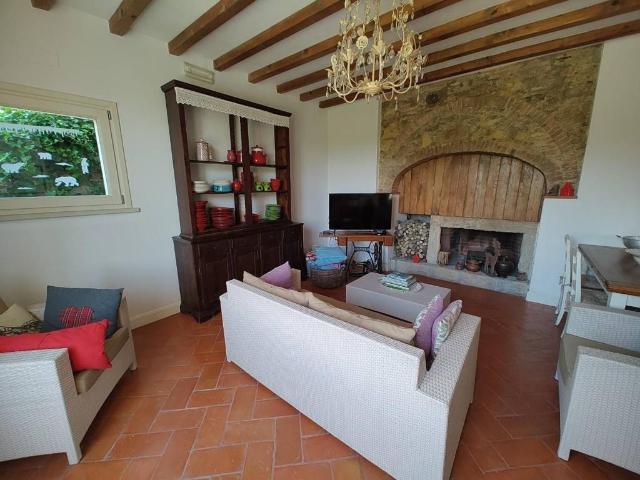 Villa Indipendente in vendita a Colognole, Collesalvetti