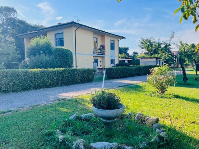 Villa Indipendente in vendita a Collesalvetti, Toscana