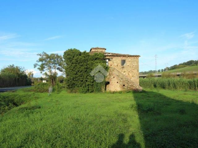 Villa Indipendente in vendita a Collesalvetti, Toscana