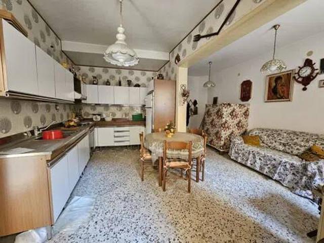 Villa Indipendente in vendita a Collesano, Sicilia
