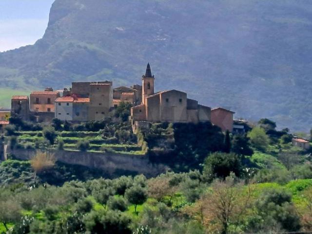 Villa Indipendente in vendita a Collesano, Sicilia