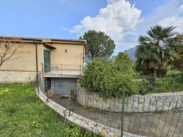 Villa Indipendente in vendita a Collesano, Sicilia