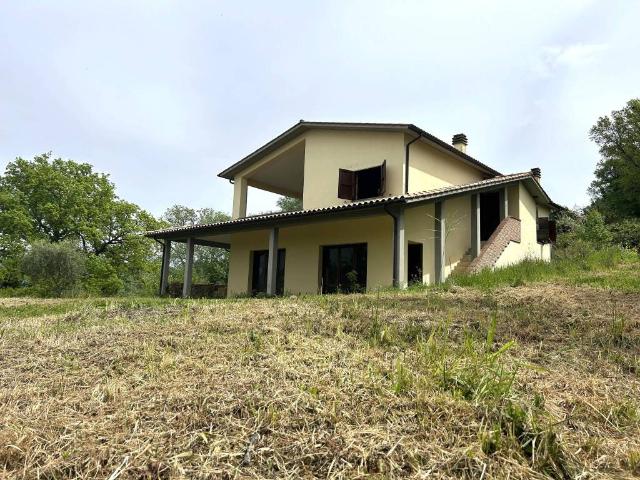 Villa Indipendente in vendita a Collevecchio, Lazio