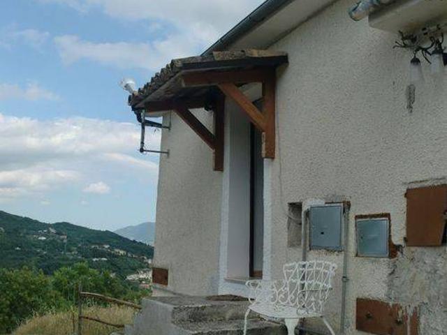 Villa Indipendente in vendita a Colli A Volturno, Molise