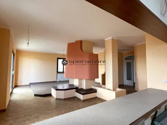 Villa Indipendente in vendita a Colli al Metauro, Marche