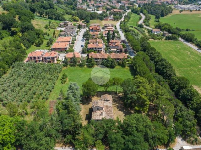 Villa Indipendente in vendita a Colli al Metauro, Marche