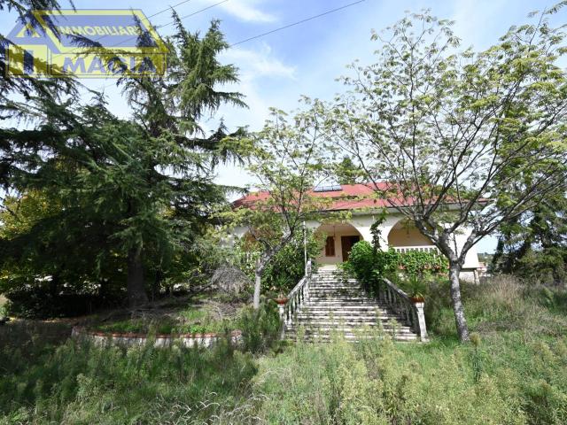 Villa Indipendente in vendita a Marche, Ascoli Piceno