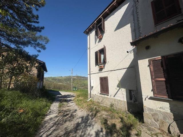 Villa Indipendente in vendita a Colli Verdi, Ruino