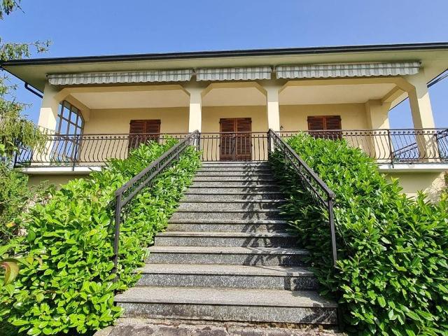 Villa Indipendente in vendita a Colli Verdi, Pometo