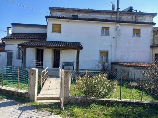 Villa Indipendente in vendita a Colli Verdi, Calghera
