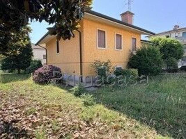 Villa Indipendente in vendita a Cologna Veneta, Veneto
