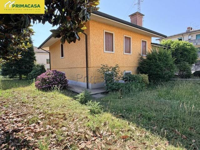 Villa Indipendente in vendita a Cologna Veneta, Veneto