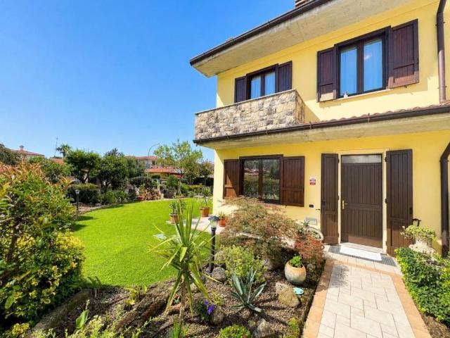 Villa Indipendente in vendita a Cologne Bresciano, Lombardia
