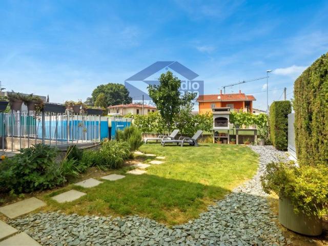 Villa Indipendente in vendita a Cologno Al Serio, Lombardia