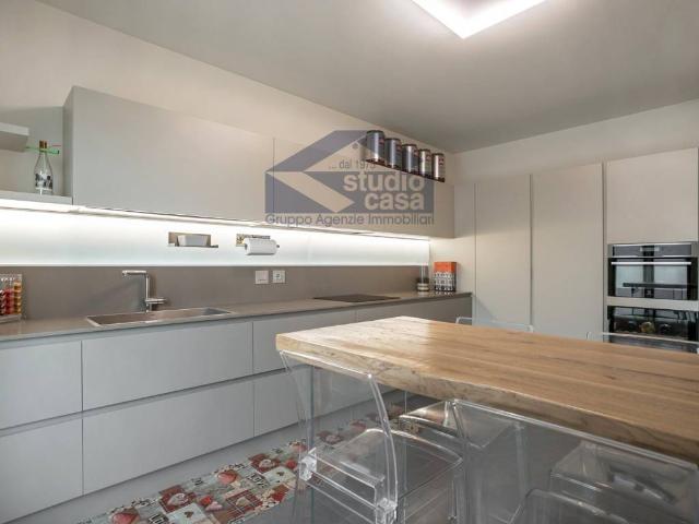 Villa Indipendente in vendita a Cologno Al Serio, Lombardia