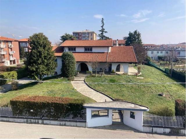 Villa Indipendente in vendita a Cologno Al Serio, Lombardia