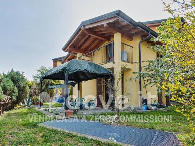 Villa Indipendente in vendita a Cologno Al Serio, Lombardia