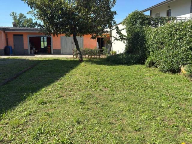 Villa Indipendente in vendita a Cologno Al Serio, Lombardia