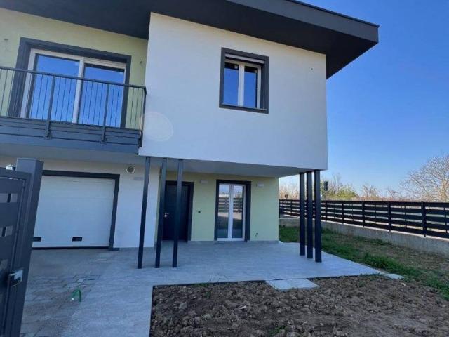 Villa Indipendente in vendita a Cologno Al Serio, Lombardia