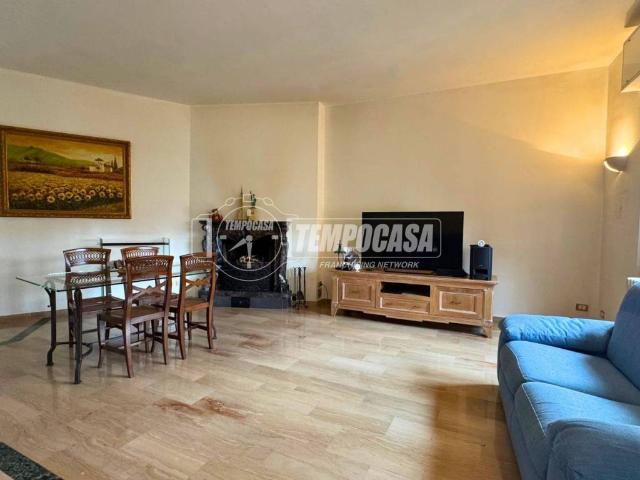 Villa Indipendente in vendita a Cologno Monzese, San Giuliano Monzese