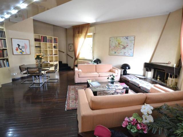 Villa Indipendente in vendita a Cologno Monzese, Lombardia