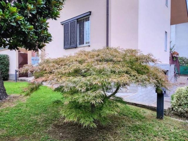 Villa Indipendente in vendita a San Giuliano Monzese, Cologno Monzese