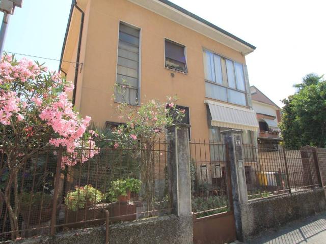 Villa Indipendente in vendita a Cascina Campagnazza, Cologno Monzese