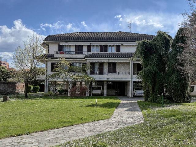 Villa Indipendente in vendita a San Giuliano Monzese, Cologno Monzese