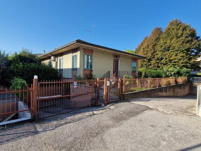 Villa Indipendente in vendita a Villaggio, Colognola ai Colli