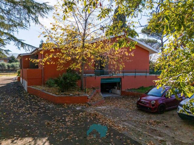 Villa Indipendente in vendita a Roma Capitale, Lazio