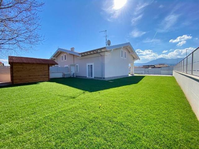 Villa Indipendente in vendita a Roma Capitale, Lazio