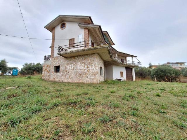 Villa Indipendente in vendita a Unione dei Comuni della Val Vibrata, Corropoli