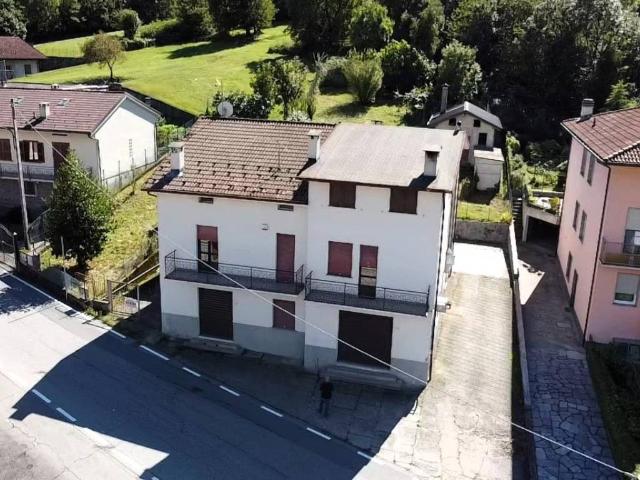 Villa Indipendente in vendita a Colorina, Lombardia