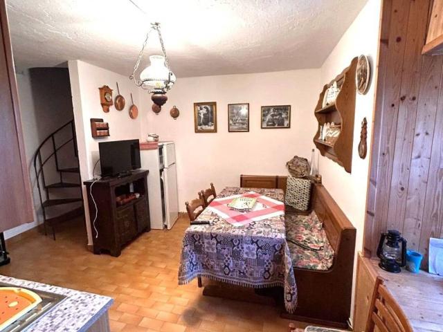 Villa Indipendente in vendita a Colorina, Lombardia