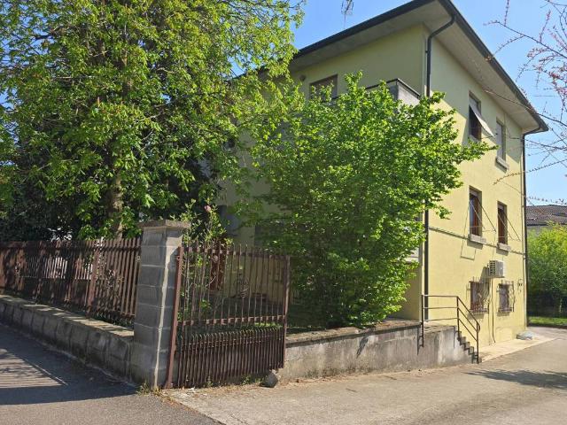 Villa Indipendente in vendita a Colorno, Reggio Emilia