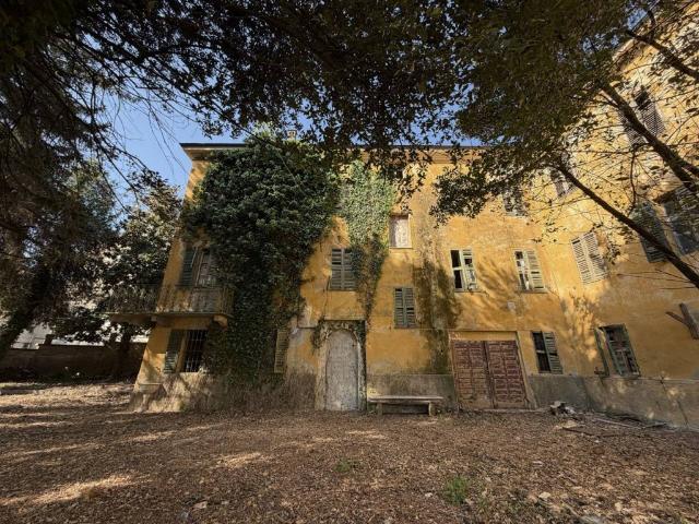 Villa Indipendente in vendita a Colorno, Reggio Emilia