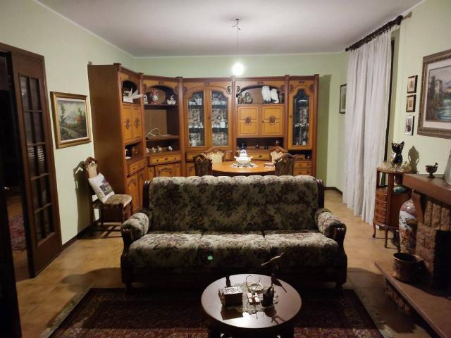 Villa Indipendente in vendita a Colturano, Lombardia
