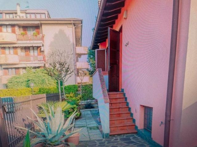 Villa Indipendente in vendita a Colturano, Lombardia