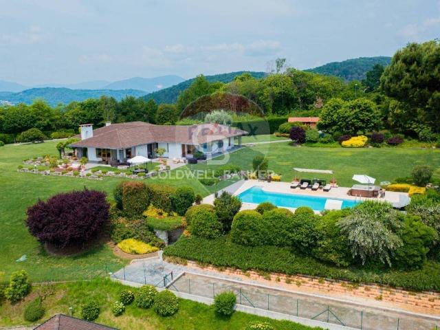 Casa in vendita a Gironico Al Piano, Lombardia
