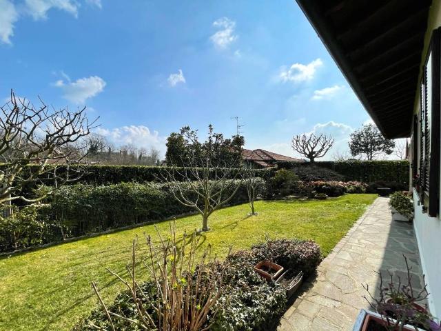 Villa Indipendente in vendita a Gironico Al Piano, Lombardia