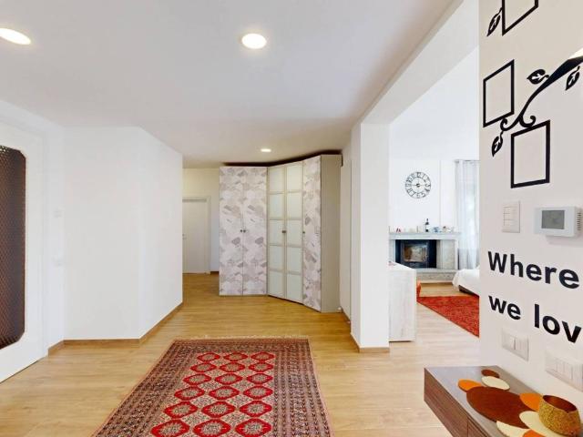 Villa Indipendente in vendita a Gironico Al Piano, Lombardia