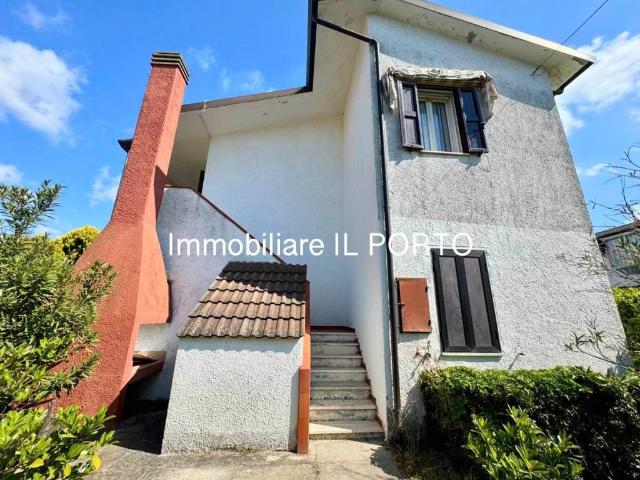 Villa Indipendente in vendita a Lido degli Scacchi, Comacchio